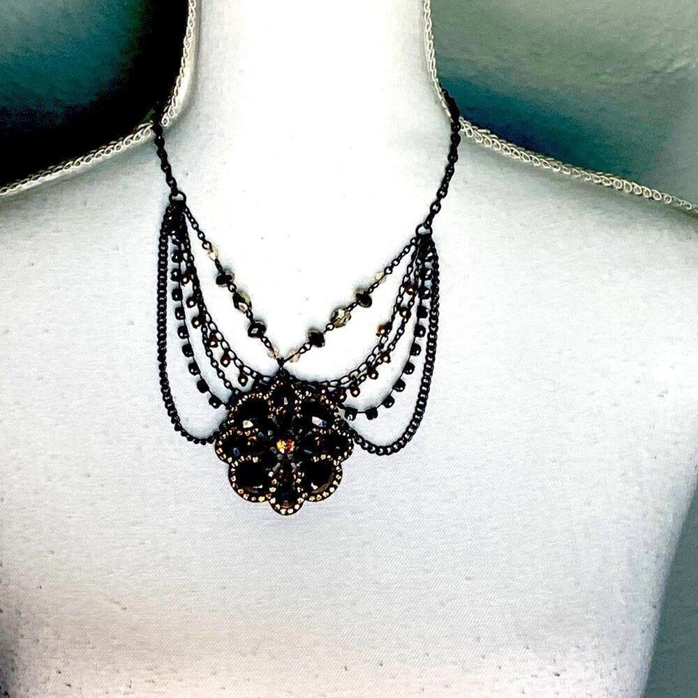 Stunning Statement Necklace Never Worn